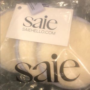 Brand New Saie 3-pack Beauty Rounds